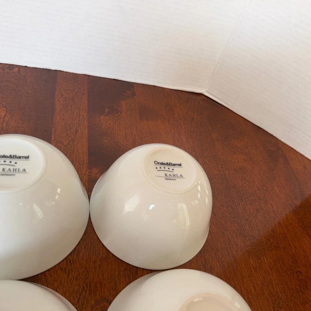 Crate & Barrel Kahla Bowls 4pc White Germany Excellent Sun Graphic 5.25in